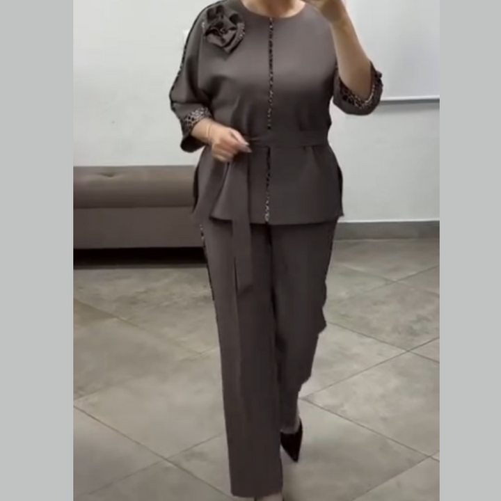 Ivanka - Elegante Conjunto De Dos Piezas Con Estampado De Leopardo