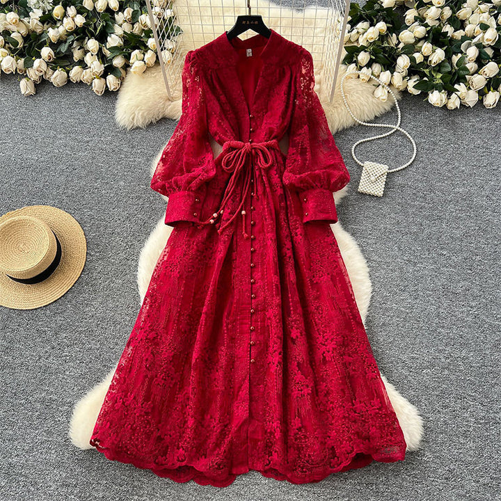 Roslyn - Vestido Largo Con Bordados Y Mangas Largas Abullonadas