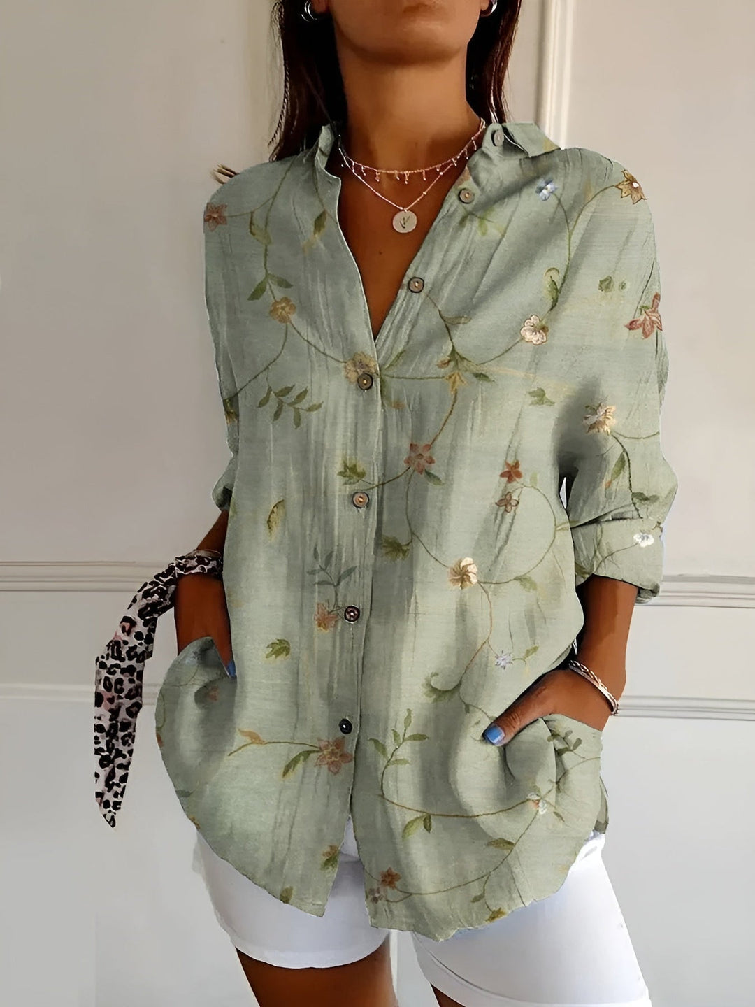 Brenda - Blusa Informal Con Flores y Ondas